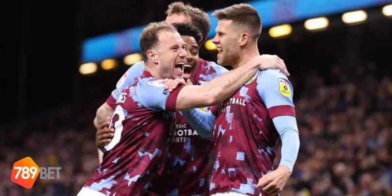 Soi kèo Burnley
