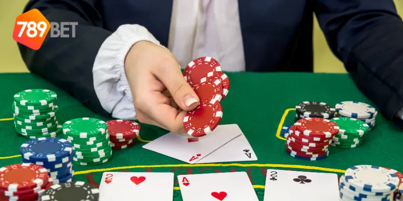 Lý do phỏm online thu hút người chơi