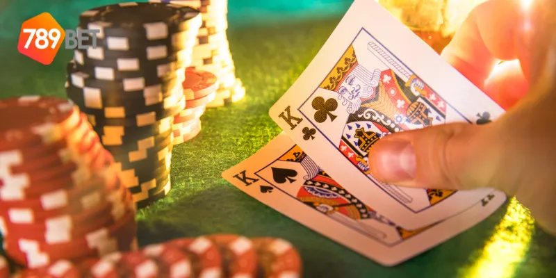 Cách chơi mini poker đổi thẻ